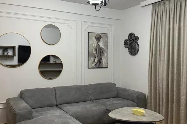 Shtepi me qera Apartament ne Tirane, 1+1, Mobilimi E mobiluar, Pagesa 55,000  Leke.