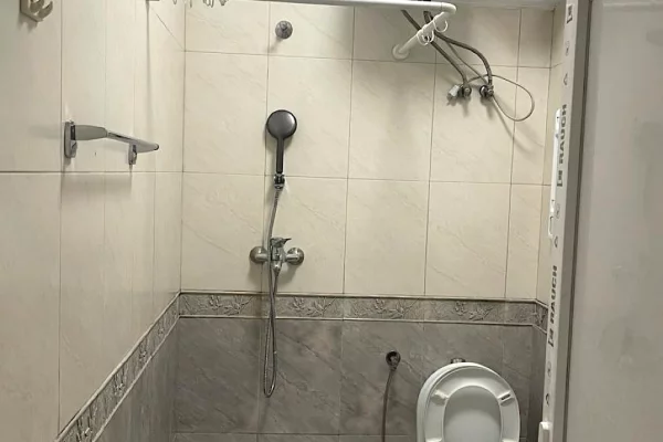 Shtepi me qera Apartament ne Tirane, 2+1, Mobilimi E mobiluar, Pagesa 800  Euro.
