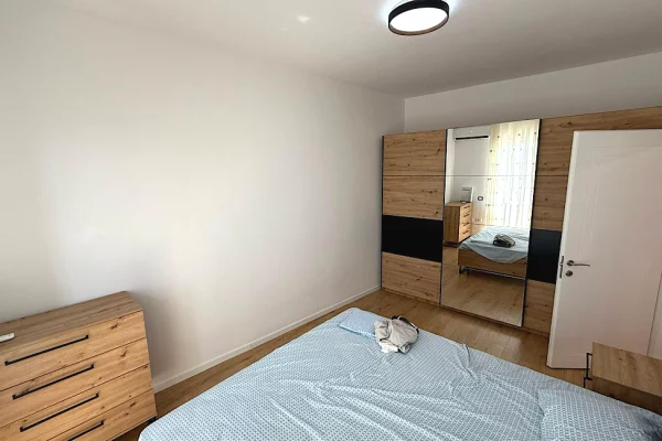 Shtepi me qera Apartament ne Tirane, 2+1, Mobilimi E mobiluar, Pagesa 65,000  Leke.