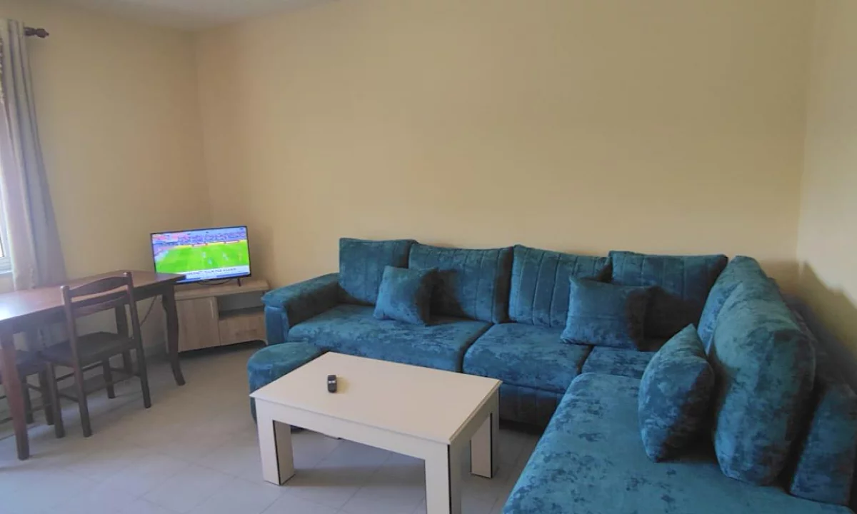 Shtepi me qera Apartament ne Tirane, 2+1, Mobilimi E mobiluar, Pagesa 55,000  Leke.