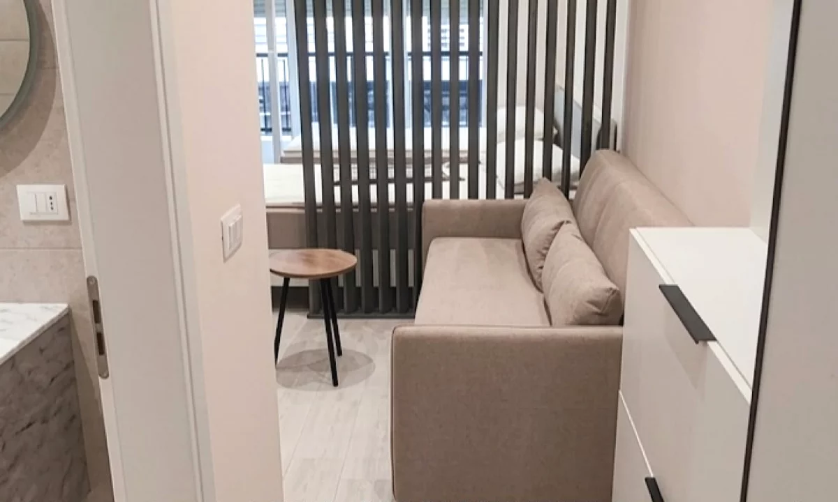 Shtepi me qera Apartament ne Tirane, Garsoniere, Mobilimi E mobiluar, Pagesa 45,000  Leke.