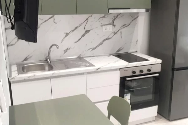 Shtepi me qera Apartament ne Tirane, Garsoniere, Mobilimi E mobiluar, Pagesa 45,000  Leke.