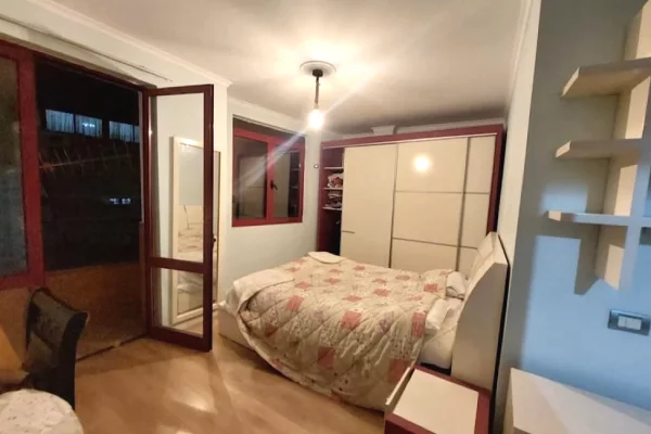Shtepi me qera Apartament ne Tirane, 2+1, Mobilimi E mobiluar, Pagesa 53,000  Leke.