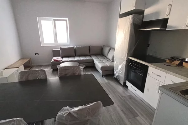 Kat Vile 2+1 Me Qera Kodra Priftit (ID RV024) Tirane