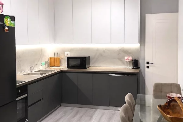 Shtepi me qera Apartament ne Tirane, 1+1, Mobilimi E mobiluar, Pagesa 60,000  Leke.