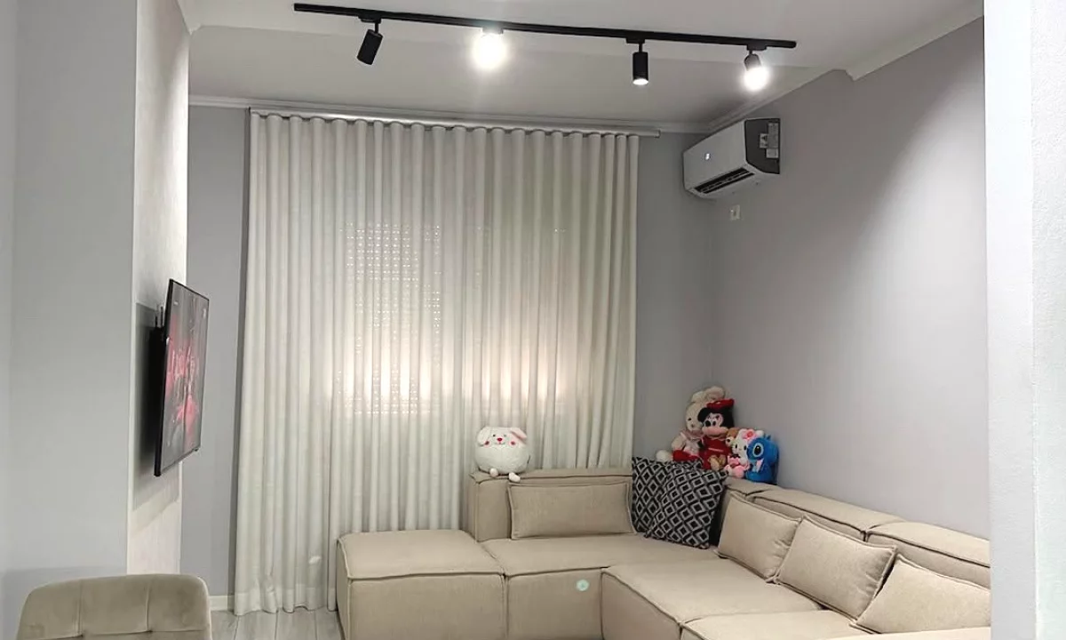 Shtepi me qera Apartament ne Tirane, 1+1, Mobilimi E mobiluar, Pagesa 60,000  Leke.