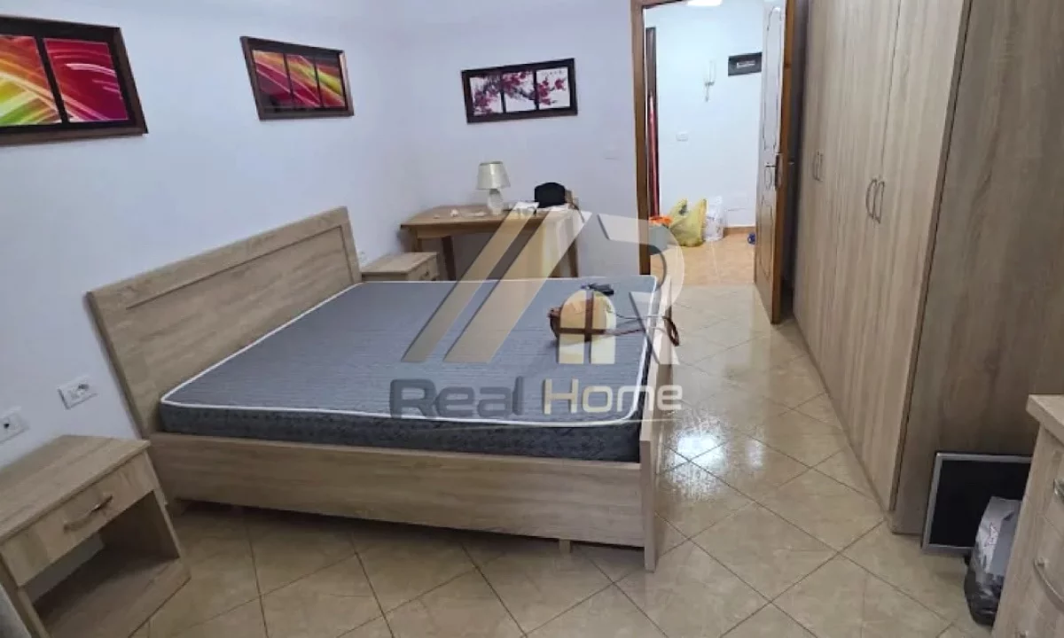 Shtepi ne shitje Apartament ne Tirane, 1+1, Mobilimi E mobiluar, Pagesa 14,800,000  Leke.