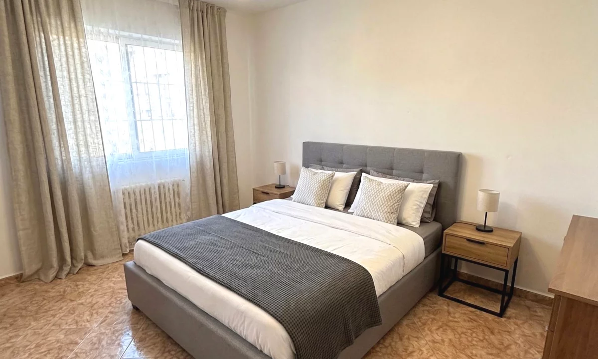 Shtepi ne shitje Apartament ne Tirane, 1+1, Mobilimi E mobiluar, Pagesa 11,700,000  Leke.