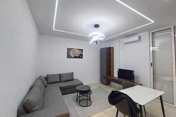 Shtepi me qera Apartament ne Tirane, 1+1, Mobilimi E mobiluar, Pagesa 55,000  Leke.
