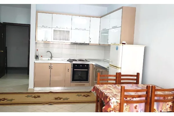 Shtepi me qera Apartament ne Tirane, 1+1, Mobilimi E mobiluar, Pagesa 45,000  Leke.