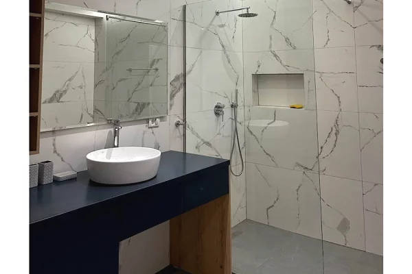 Shtepi me qera Apartament ne Tirane, 1+1, Mobilimi E mobiluar, Pagesa 65,000  Leke.