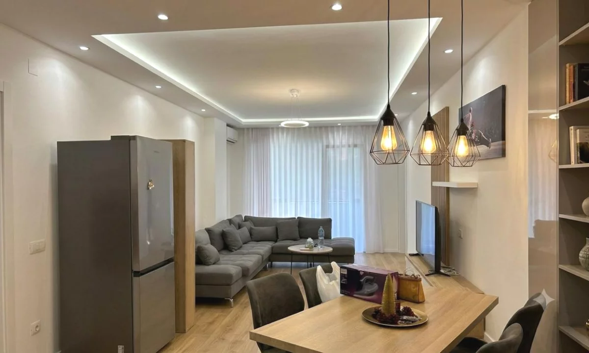 Shtepi me qera Apartament ne Tirane, 1+1, Mobilimi E mobiluar, Pagesa 65,000  Leke.