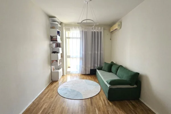 Shtepi me qera Apartament ne Tirane, 2+1, Mobilimi E mobiluar, Pagesa 95,000  Leke.