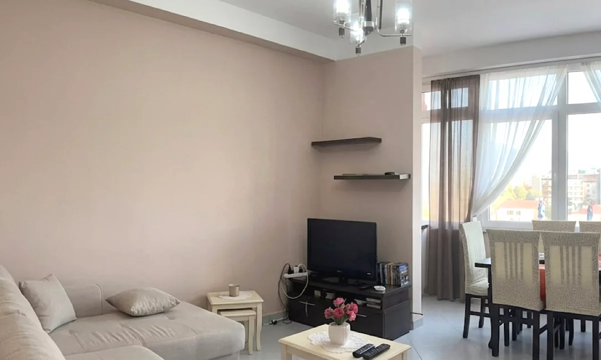 Shtepi me qera Apartament ne Tirane, 1+1, Mobilimi E mobiluar, Pagesa 60,000  Leke.