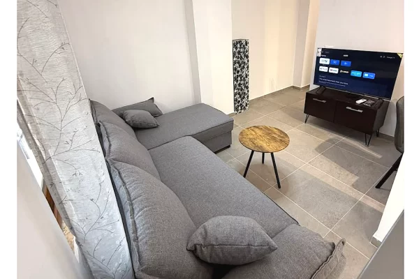 Shtepi me qera Apartament ne Tirane, 1+1, Mobilimi E mobiluar, Pagesa 52,000  Leke.