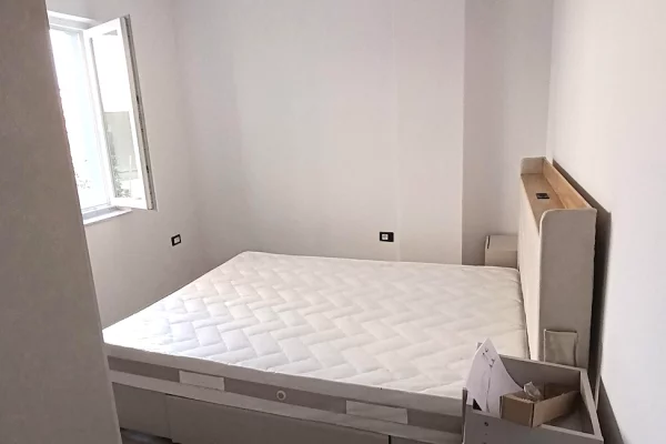 Shtepi me qera Shtepi Private ne Tirane, 1+1, Mobilimi E mobiluar, Pagesa 45,000  Leke.