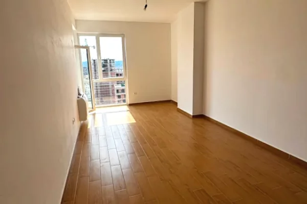 Zyre 2+1 me Qera Bulevardi I RI (ID RZ031) Tirane