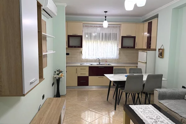 Apartament 2+1 me Qera Prane Maternitetit te Ri (ID R20121) Tirane