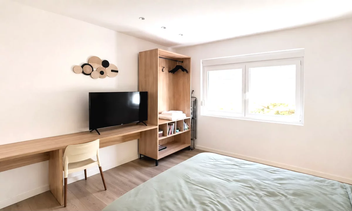 Shtepi me qera Apartament ne Tirane, Garsoniere, Mobilimi E mobiluar, Pagesa 60,000  Leke.