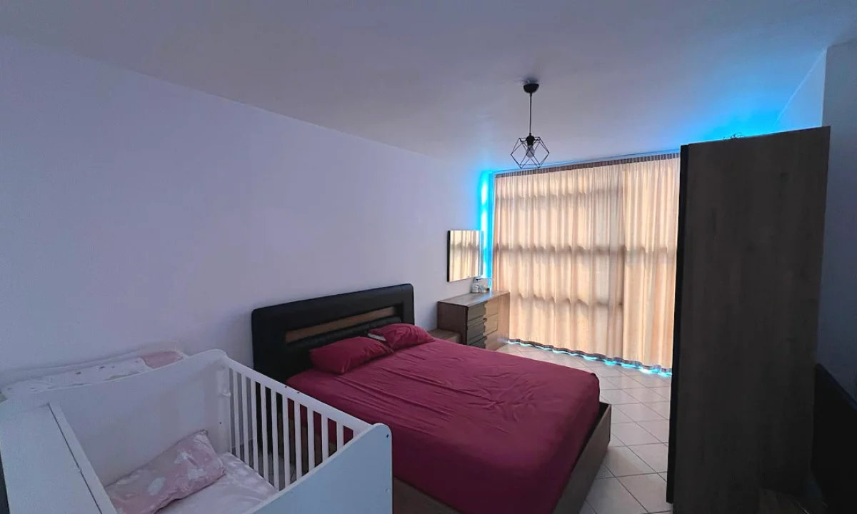Shtepi me qera Apartament ne Tirane, 2+1, Mobilimi E mobiluar, Pagesa 65,000  Leke.