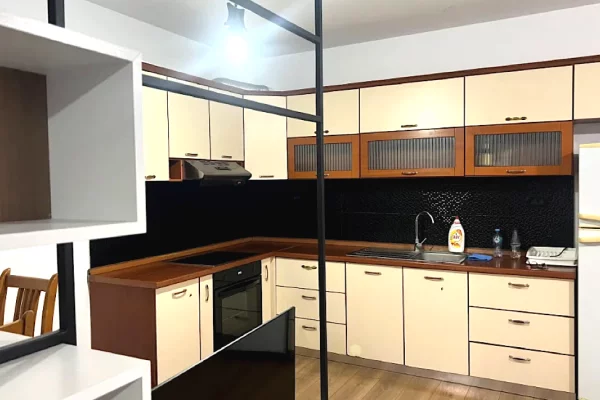 Apartament 1+1 me Qera Pallati Me Shigjeta (ID R10133) Tirane