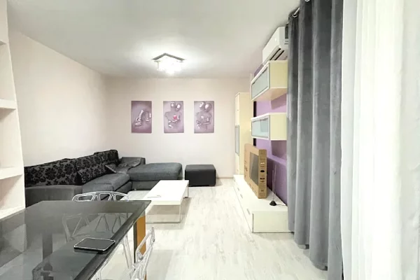 Shtepi me qera Apartament ne Tirane, 1+1, Mobilimi E mobiluar, Pagesa 55,000  Leke.