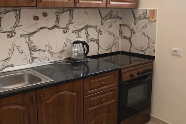 Shtepi me qera 1+1 ne Tirane - 45,000 Leke