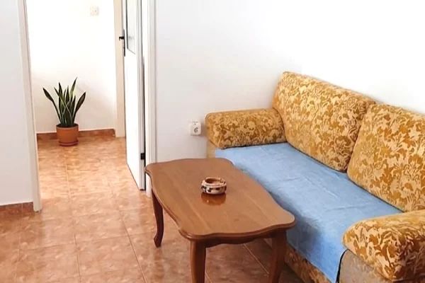 Shtepi me qera Apartament ne Tirane, 1+1, Mobilimi E mobiluar, Pagesa 45,000  Leke.