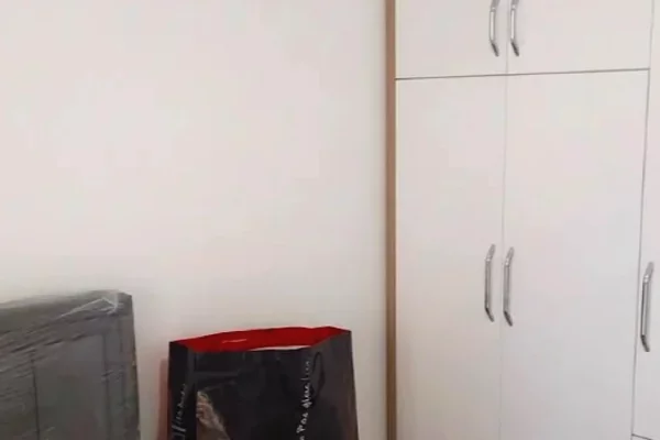 Shtepi me qera Apartament ne Tirane, 1+1, Mobilimi E mobiluar, Pagesa 50,000  Leke.