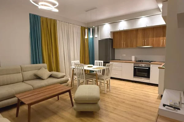 Shtepi me qera Apartament ne Tirane, 1+1, Mobilimi E mobiluar, Pagesa 650  Euro.