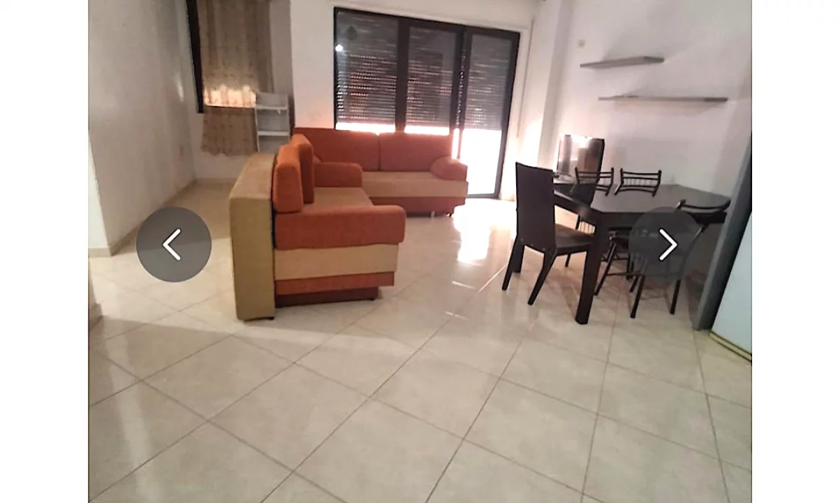 Shtepi me qera Apartament ne Tirane, 2+1, Mobilimi E mobiluar, Pagesa 500  Euro.