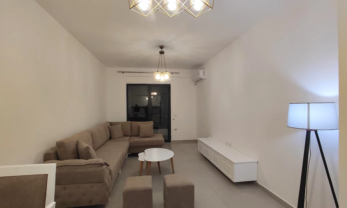 Shtepi me qera Apartament ne Tirane, 1+1, Mobilimi E mobiluar, Pagesa 50,000  Leke.