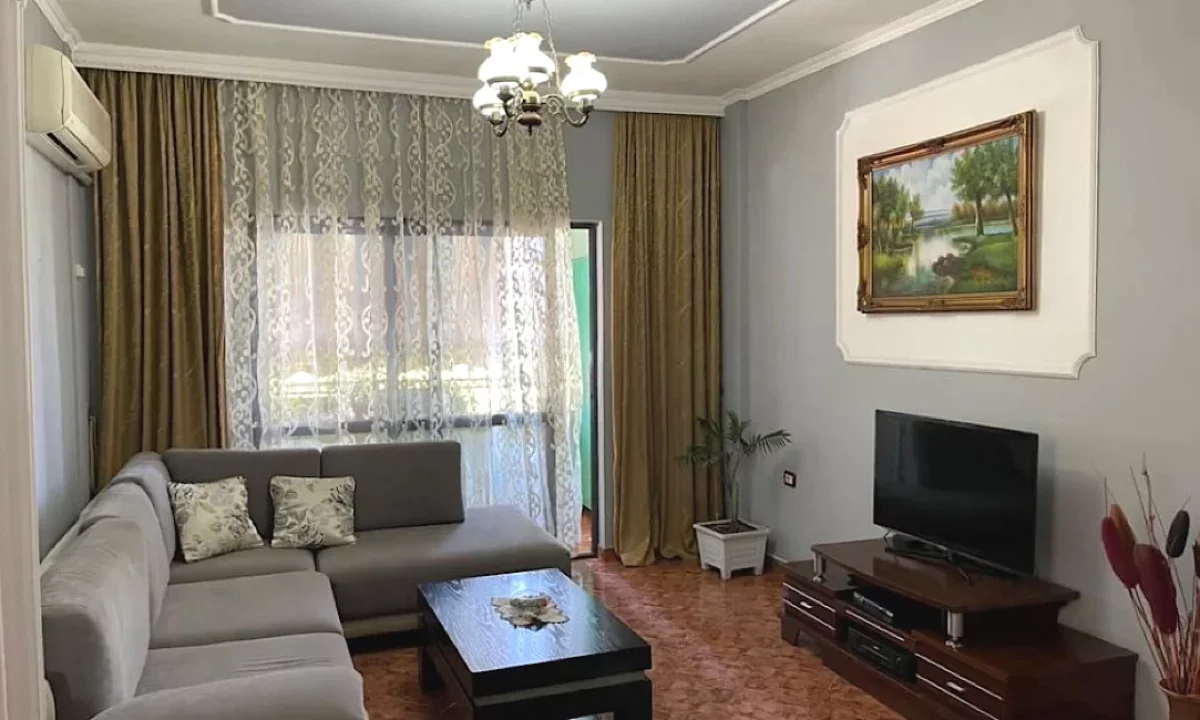 Shtepi me qera Apartament ne Tirane, 2+1, Mobilimi E mobiluar, Pagesa 570  Euro.