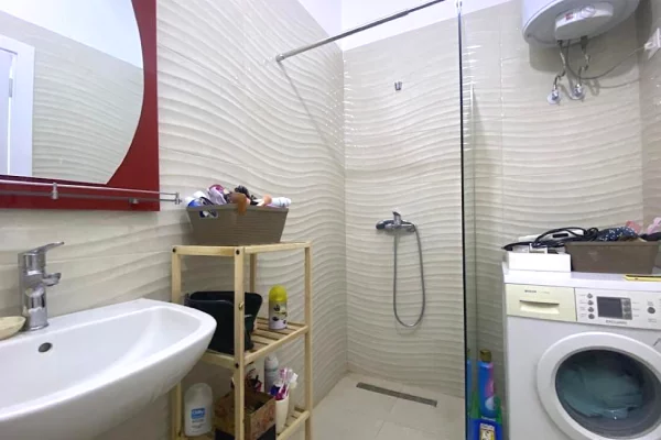 Shtepi me qera Apartament ne Tirane, 1+1, Mobilimi E mobiluar, Pagesa 60,000  Leke.
