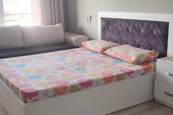 Shtepi me qera Apartament ne Tirane, 2+1, Mobilimi E mobiluar, Pagesa 55,000  Leke.