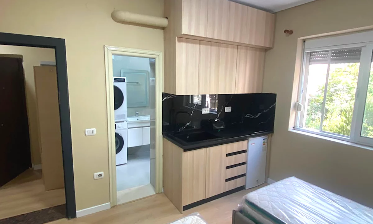 Shtepi me qera Apartament ne Tirane, Garsoniere, Mobilimi E mobiluar, Pagesa 48,000  Leke.