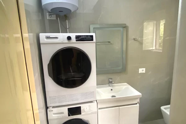 Shtepi me qera Apartament ne Tirane, Garsoniere, Mobilimi E mobiluar, Pagesa 48,000  Leke.