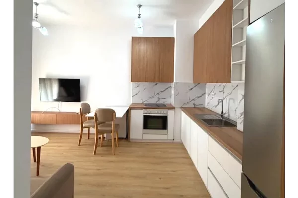 Shtepi me qera Apartament ne Tirane, 1+1, Mobilimi E mobiluar, Pagesa 45,000  Leke.