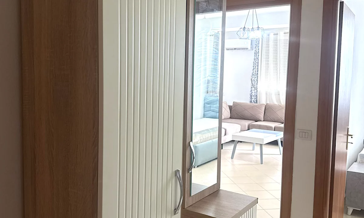 Shtepi me qera Apartament ne Tirane, 2+1, Mobilimi E mobiluar, Pagesa 70,000  Leke.