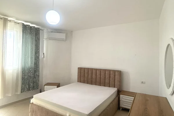 Shtepi me qera Apartament ne Tirane, 2+1, Mobilimi E mobiluar, Pagesa 70,000  Leke.