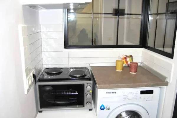 Shtepi me qera Apartament ne Tirane, Garsoniere, Mobilimi E mobiluar, Pagesa 43,000  Leke.