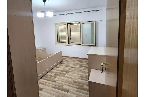 Shtepi me qera Apartament ne Tirane, 1+1, Mobilimi E mobiluar, Pagesa 70,000  Leke.