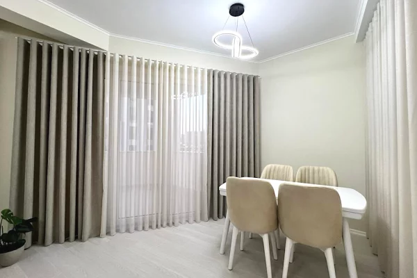 Shtepi me qera Apartament ne Tirane, 2+1, Mobilimi E mobiluar, Pagesa 75,000  Leke.