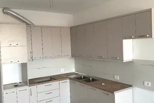 Shtepi me qera 2+1 ne Tirane - 50,000 Leke