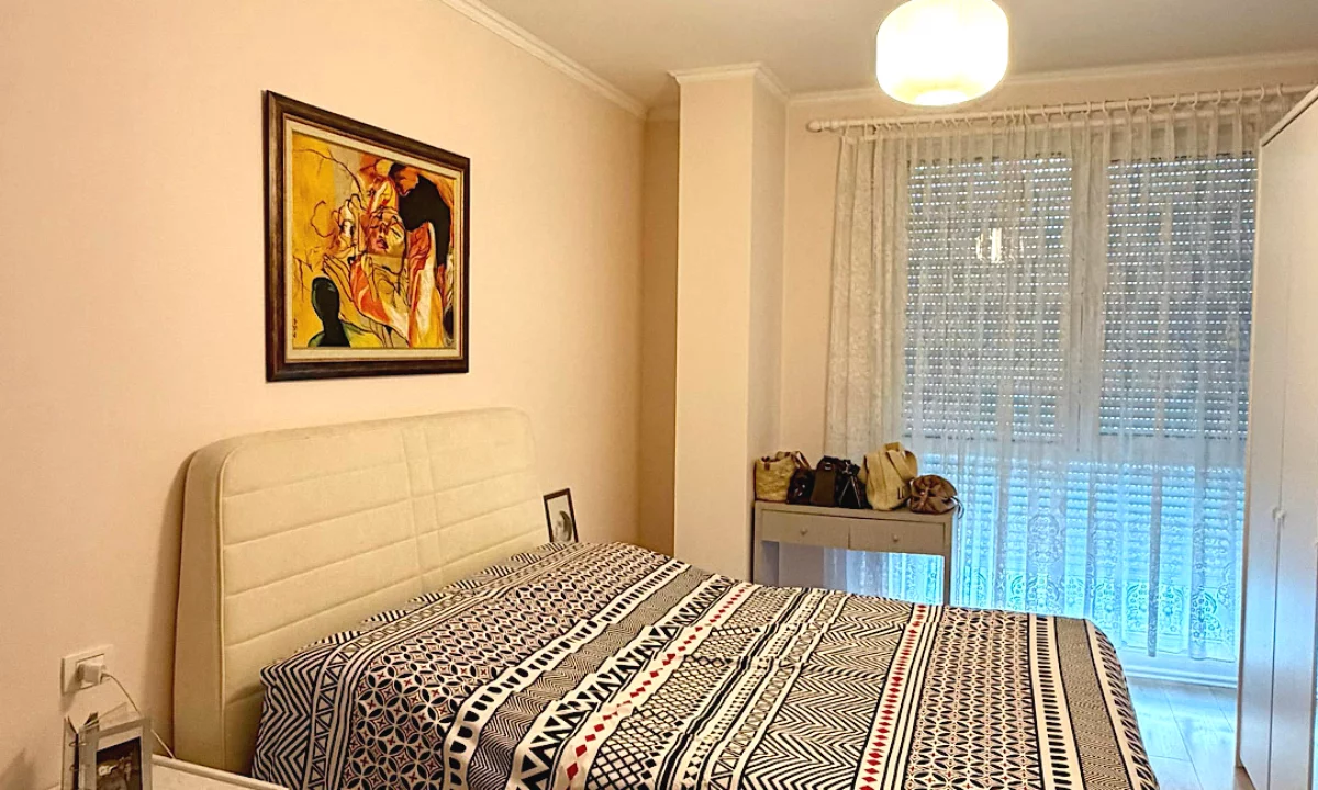 Shtepi me qera Apartament ne Tirane, 1+1, Mobilimi E mobiluar, Pagesa 70,000  Leke.