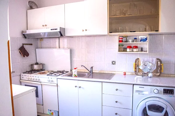 House for Rent Apartment in Tirana, 3+1, Furniture Furnished, Payment 65,000  Leke.
