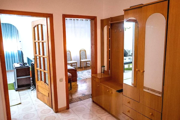 House for Rent Apartment in Tirana, 3+1, Furniture Furnished, Payment 65,000  Leke.