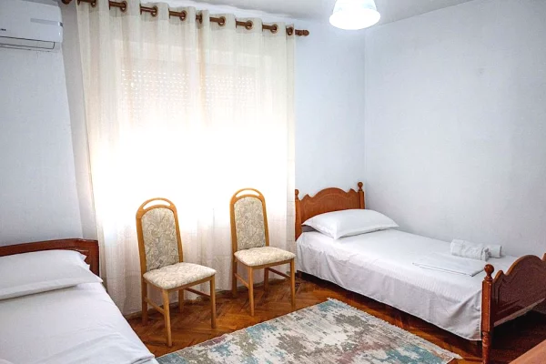 House for Rent Apartment in Tirana, 3+1, Furniture Furnished, Payment 65,000  Leke.