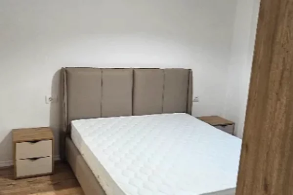 Shtepi me qera Apartament ne Tirane, 2+1, Mobilimi E mobiluar, Pagesa 65,000  Leke.