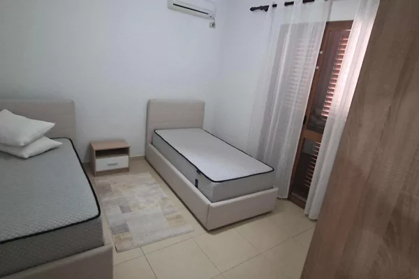 House for Rent Private house in Tirana, 3+1, Furniture Furnished, Payment 50,000  Leke.